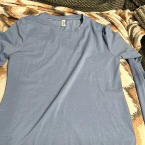 Athleta momentum seamless top long sleeve. Blue star. Size small